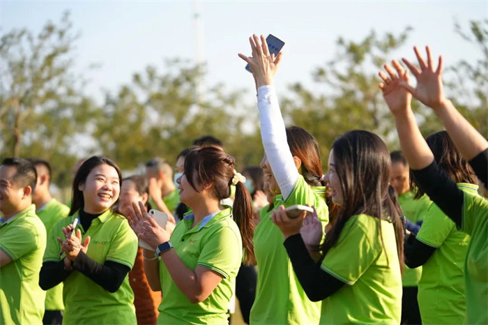 廣東博皓“技?jí)喝盒壅l知曉，賽場(chǎng)風(fēng)云見真曉”第五屆運(yùn)動(dòng)會(huì)    -2